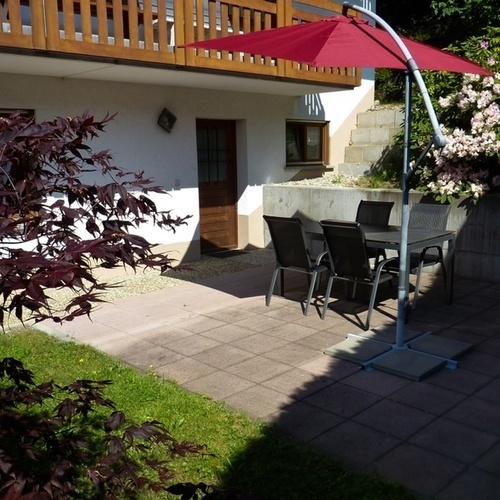 Freisitz mit Blick zur Eingangst&uuml;r - 